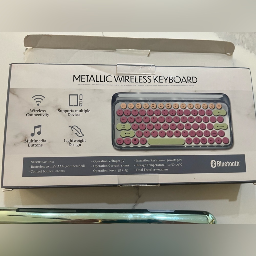 Metallic Wireless Keyboard New Comes - Picture 3 of 5